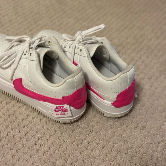 Nike women’s Air Force 1 Jester XX white and pink. Size 7.5. - Picture 5 of 8